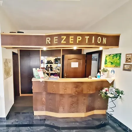 Dm & - Deutsches Haus 3*