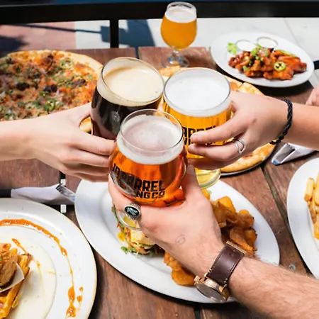 Dm & - Deutsches Haus